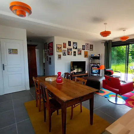 בית נופש Out A Time *