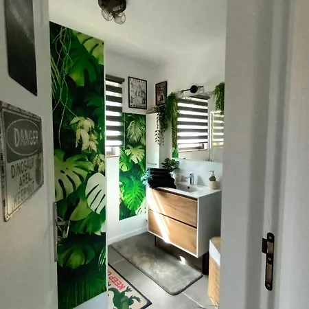 בית נופש Out A Time